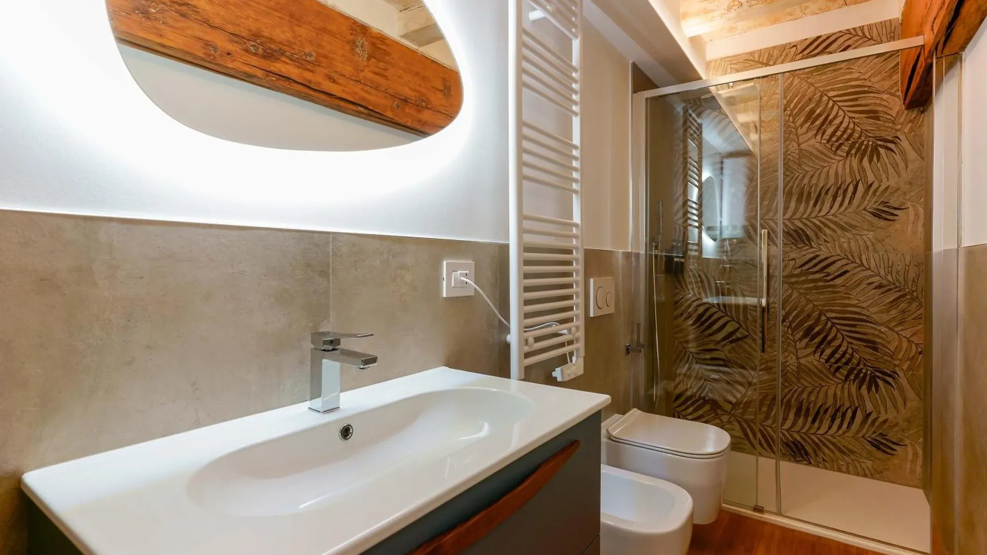 Sette Chiese Apartments Bologna 0*,