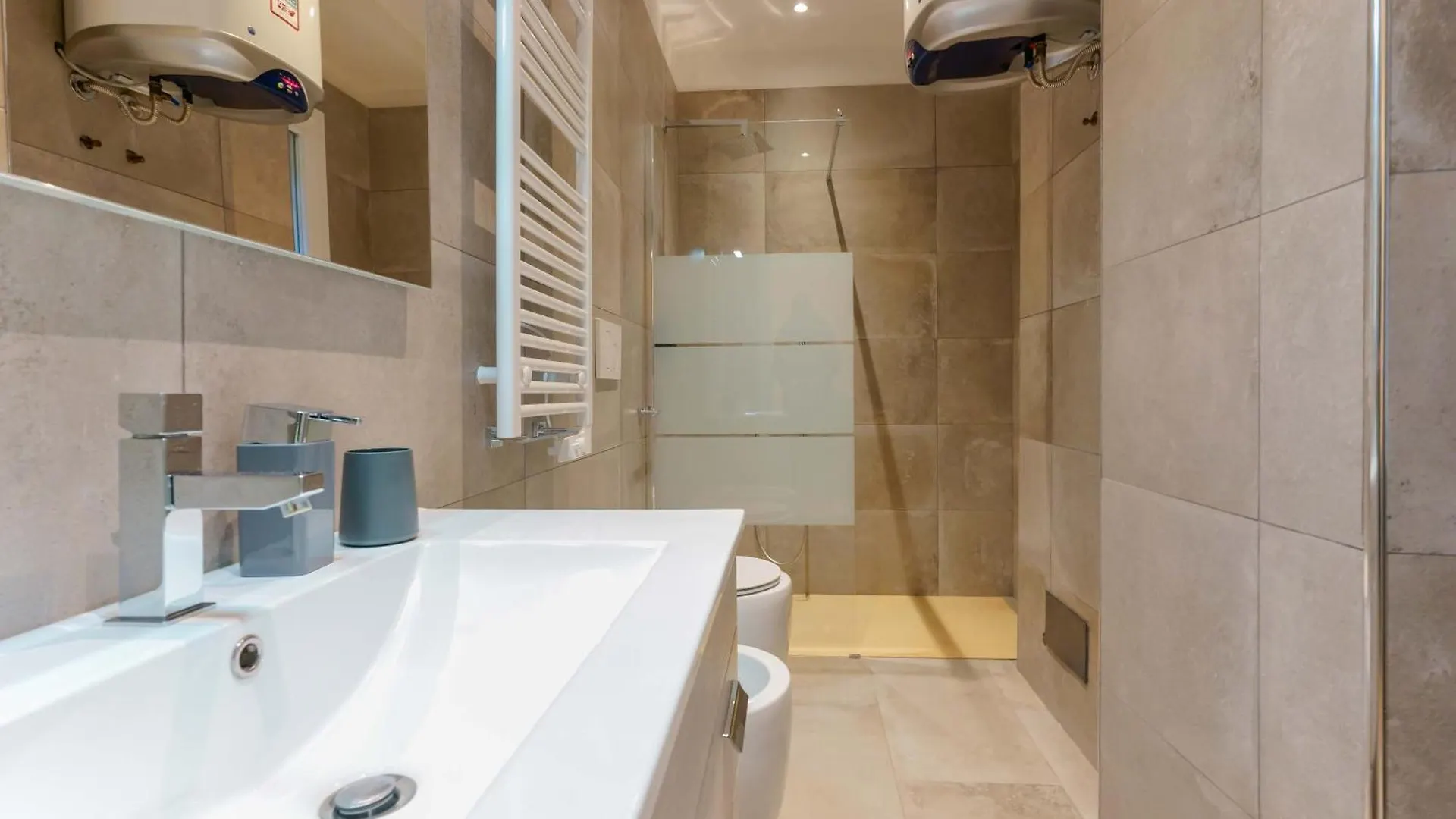 Sette Chiese Apartments Bologna